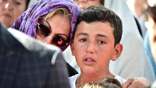 10 yaşındaki yelkenci, son yolculuğuna uğurlandı