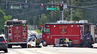 ABD’nin Florida eyaletine bağlı Orlando kentinin Belediye Başkanı Buddy Dyer, Pulse Club adlı gece kulübüne düzenlenen silahlı saldırıda 50 kişinin öldüğünü bildirdi.