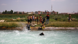 Adana'da sulama kanalına çocuk düştüğü iddiası