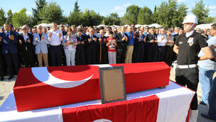 Adana'da zırhlı polis aracının devrilmesi