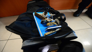 Adliyeye şüpheli düzenekle girmeye çalışan kişi gözaltına alındı