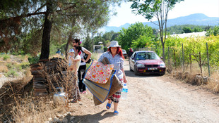 Antalyadaki orman yangını nedeniyle evler boşaltıldı