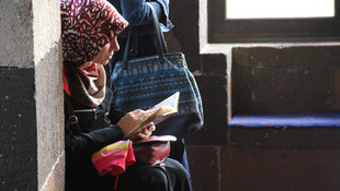 Ahmed-i Hani Türbesi'ne ramazanda ziyaretçi akını