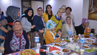 AK Partili kadınlar terör mağdurlarıyla iftarda buluştu