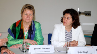 Almanya'da Türkçe konuşmak gençlere avantaj sağlarr