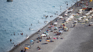 Antalya sahillerinde canlılık başladı