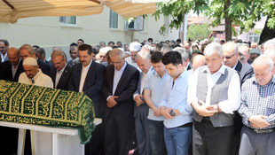 Bakan Çelik, Bursa'da cenaze törenine katıldı