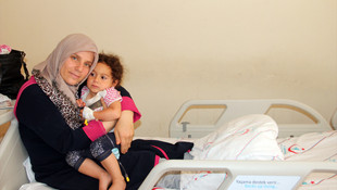 Beşinci kattan düşen bebek kurtuldu