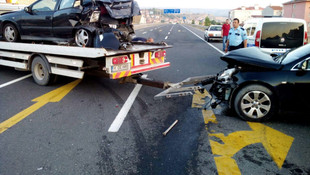 Bilecik'te iki otomobil çarpıştı: 8 yaralı