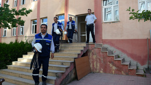 Bitlisliler karanlıkta kalmasın diye mesai harcıyorlar