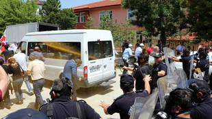 Bolu milli eğitim müdürünün 10. Yıl Marşı'nı yasakladığı iddiası