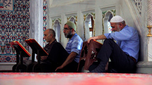 Bursa'nın tarihi camilerinde itikaf