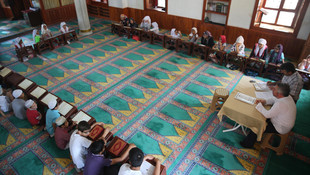 Camiler çocuk sesleri ile şenlendi