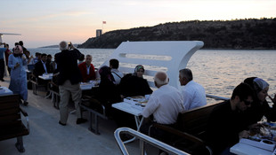 Çanakkale Boğazı'nda iftar