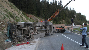 Çankırı'da tur otobüsü devrildi: 10 yaralı