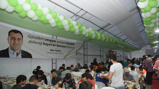 CHP Genel Başkanı Kılıçdaroğlu, iftar çadırında vatandaşlarla bir araya geldi