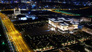 Erdoğan, esnaf ve vatandaşlarla iftarda bir araya geldi