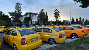 Cumhurbaşkanı Erdoğan, esnaf ve vatandaşlarla bir araya geldi