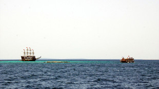 Didim'de tekne turlarında turist yoğunluğu