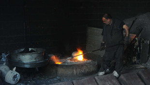 Döküm işçilerinin zorlu ramazan mesaisi