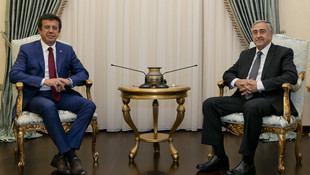 Ekonomi Bakanı Zeybekci KKTC'de