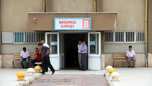 Eşini öldürdükten sonra intihar etti