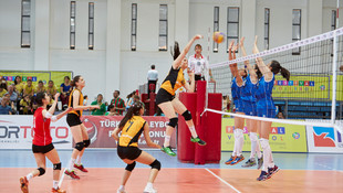 Festival Voleybol heyecanı devam ediyor