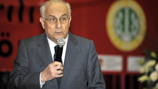 Gazeteci Hakkı Devrim vefat etti