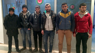 Tır dorsesinde kaçak geçiş engellendi