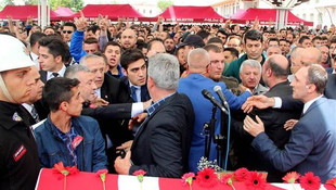 Şehit cenazesinde Kılıçdaroğluna saldırı!