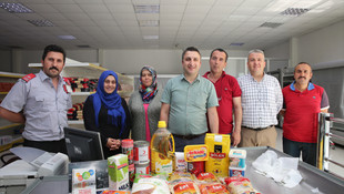 Hayır marketi ramazanda Sakaryalıların hizmetinde