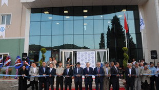 Hayırseverlerin desteğiyle yapılan meslek yüksekokulu açıldı