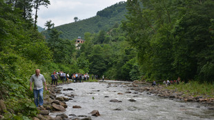 Hayvan otlatırken dereye düşen kadın boğuldu
