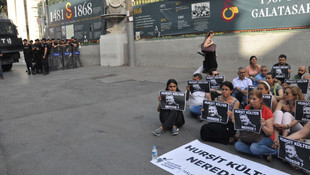 HDK İstanbul Meclisi'nden Galatasaray'da oturma eylemi