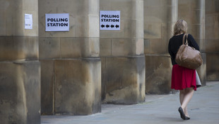 Birleşik Krallık'ta halk AB referandumu için sandık başında