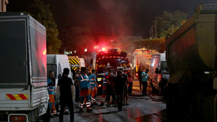 İstanbul Eyüpte 10 araç kundaklandı!