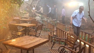 Kadıköy'de göçük: 3 yaralı