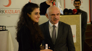 Kan bağışı yapanlara madalya