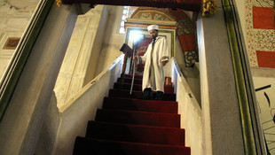 Kılıçla hutbe geleneği 6 asırdır sürüyor