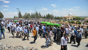 Konyada tır ile minibüsün çarpışmasında hayatını kaybeden 10 kişi defnedildi