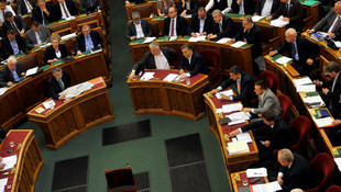 Macaristan'da terör saldırısı tehdidi anayasaya eklendi