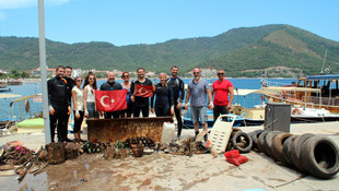 Marmaris'te deniz dibi temizliği yapıldı