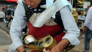 Meyan şerbeti satıcıları ramazana hazır