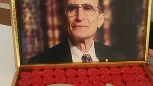 Nobel ödüllü Sancar'a badem ezmesinden Türk bayrağı