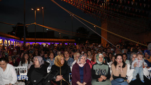 Sanatçı Hakalmaz İstanbul'da konser verdi