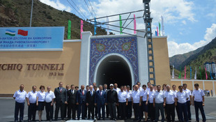 Özbekistan'daki Angren-Pap demiryolu