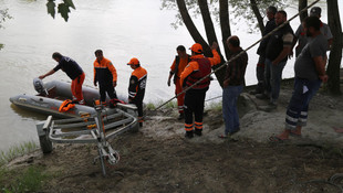 Sakarya Nehri'ne düşen çocuğun kaybolması