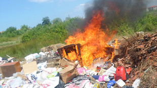 Sakarya'da çöp dolu ev temizlendi