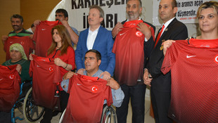 Şehit anneleri ile çocukları dağa kaçırılan aileler iftarda buluştu