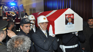 Şehit polis memuru Özlem'in cenazesi memleketine getirildi